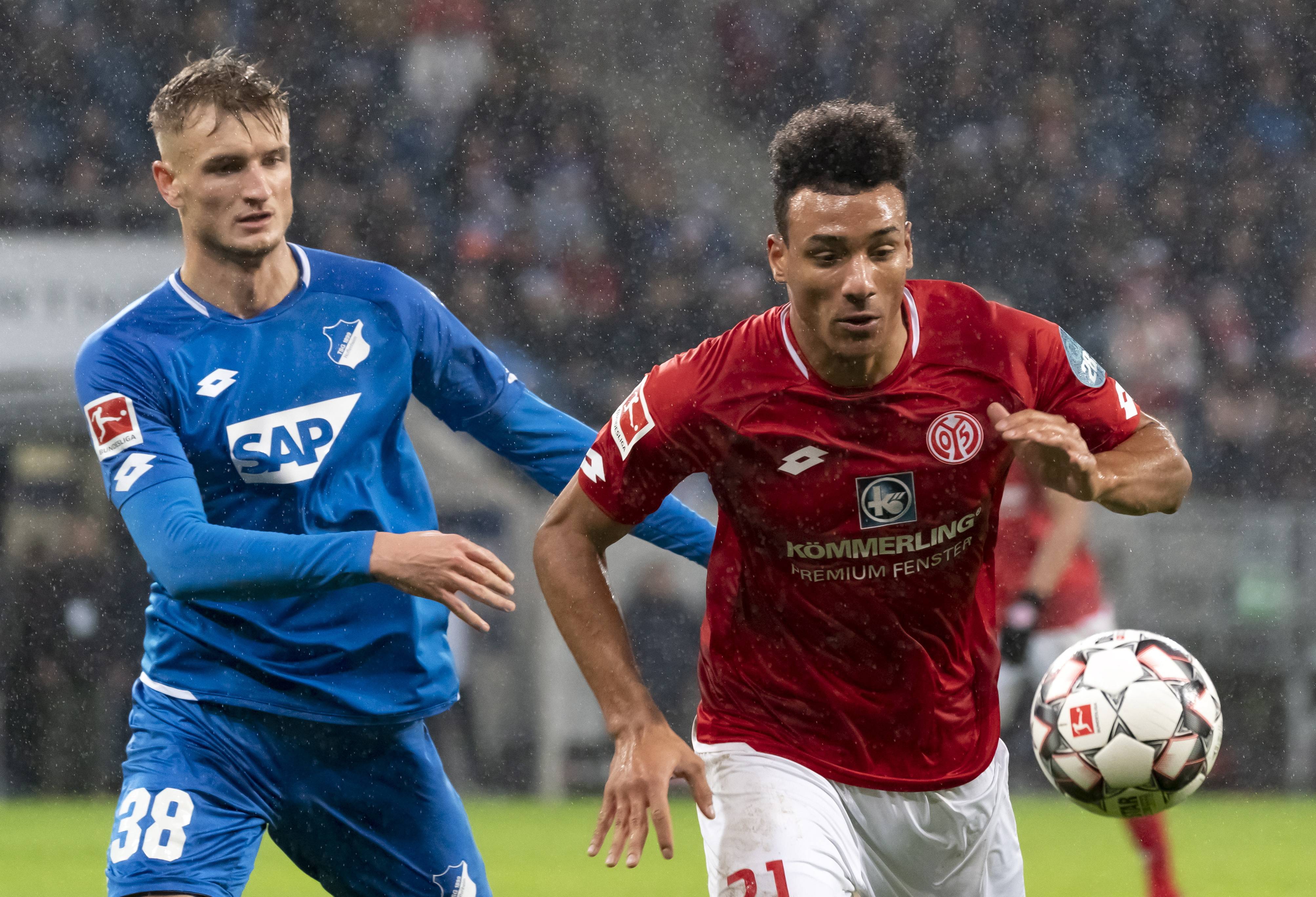 包含高傲夏堡再度取得胜利,保持德甲不败纪录的词条 包含高傲夏堡再度取得胜利,保持德甲不败纪录的词条