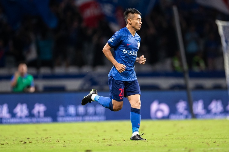 上海绿地申花在客场取得胜利