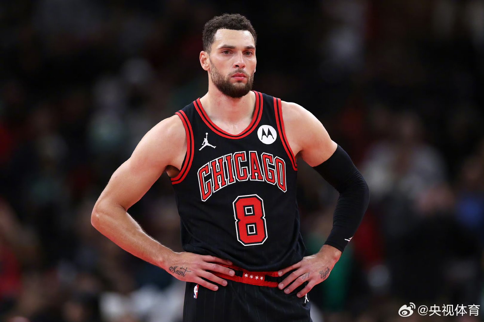 公牛不敌火箭，拉文失误连连，表现疲软