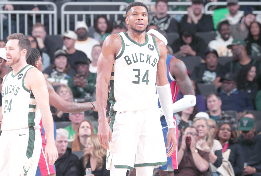 字母哥砍下绝杀，雄鹿险胜猛蜂