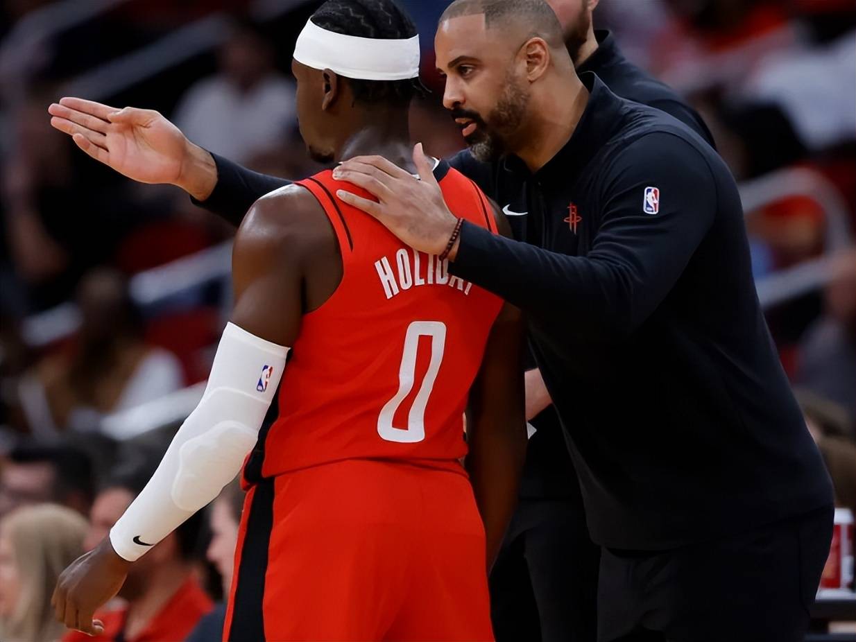 热火客场战胜篮网,巴姆大放异彩 热火客场战胜篮网,巴姆大放异彩